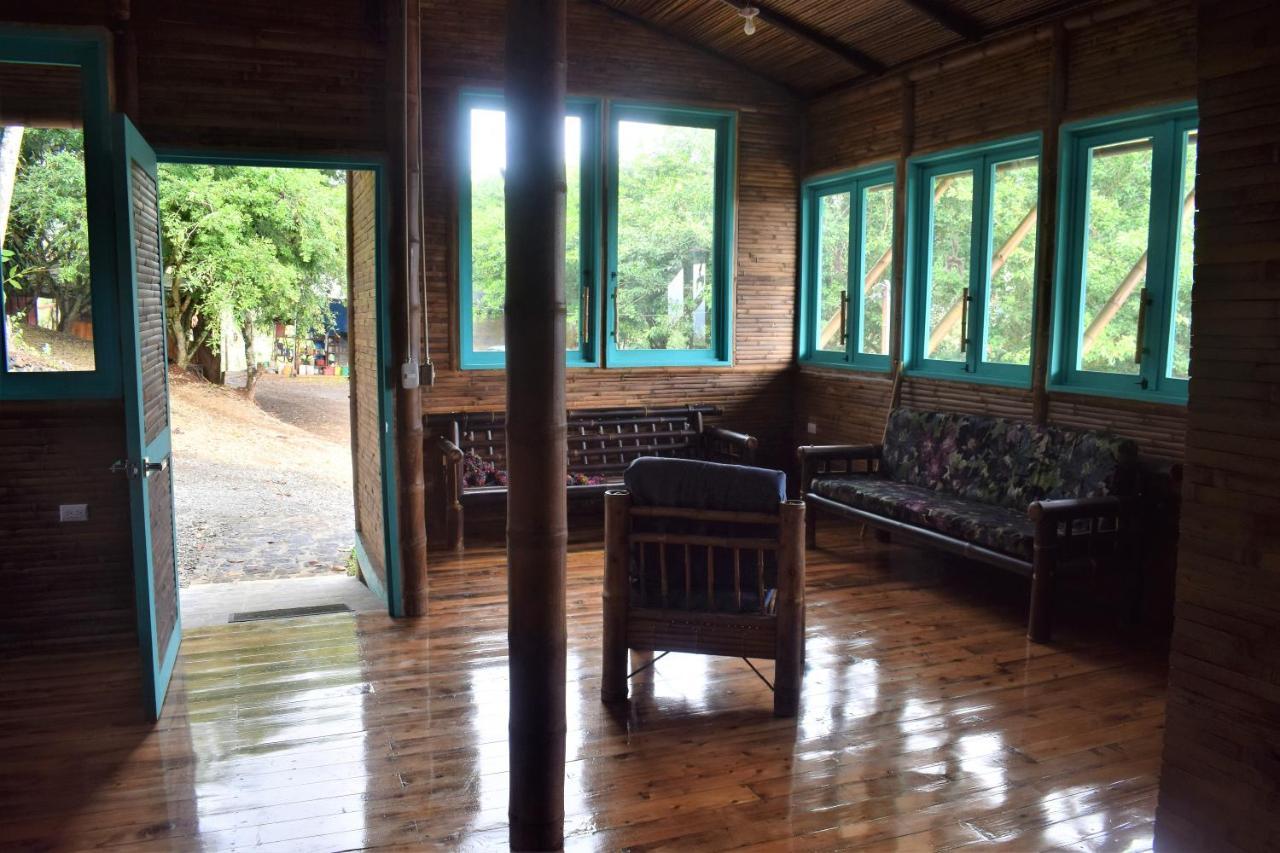 Villa Casa De Bambu Turrialba Exterior foto