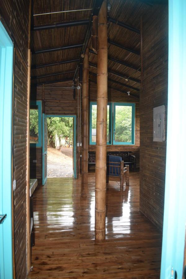 Villa Casa De Bambu Turrialba Exterior foto