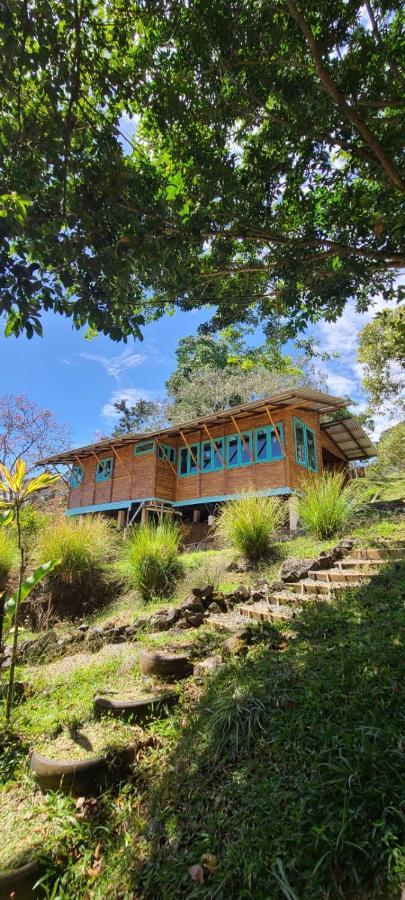 Villa Casa De Bambu Turrialba Exterior foto