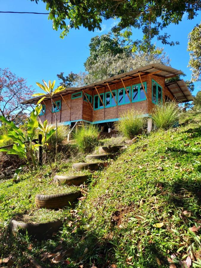 Villa Casa De Bambu Turrialba Exterior foto