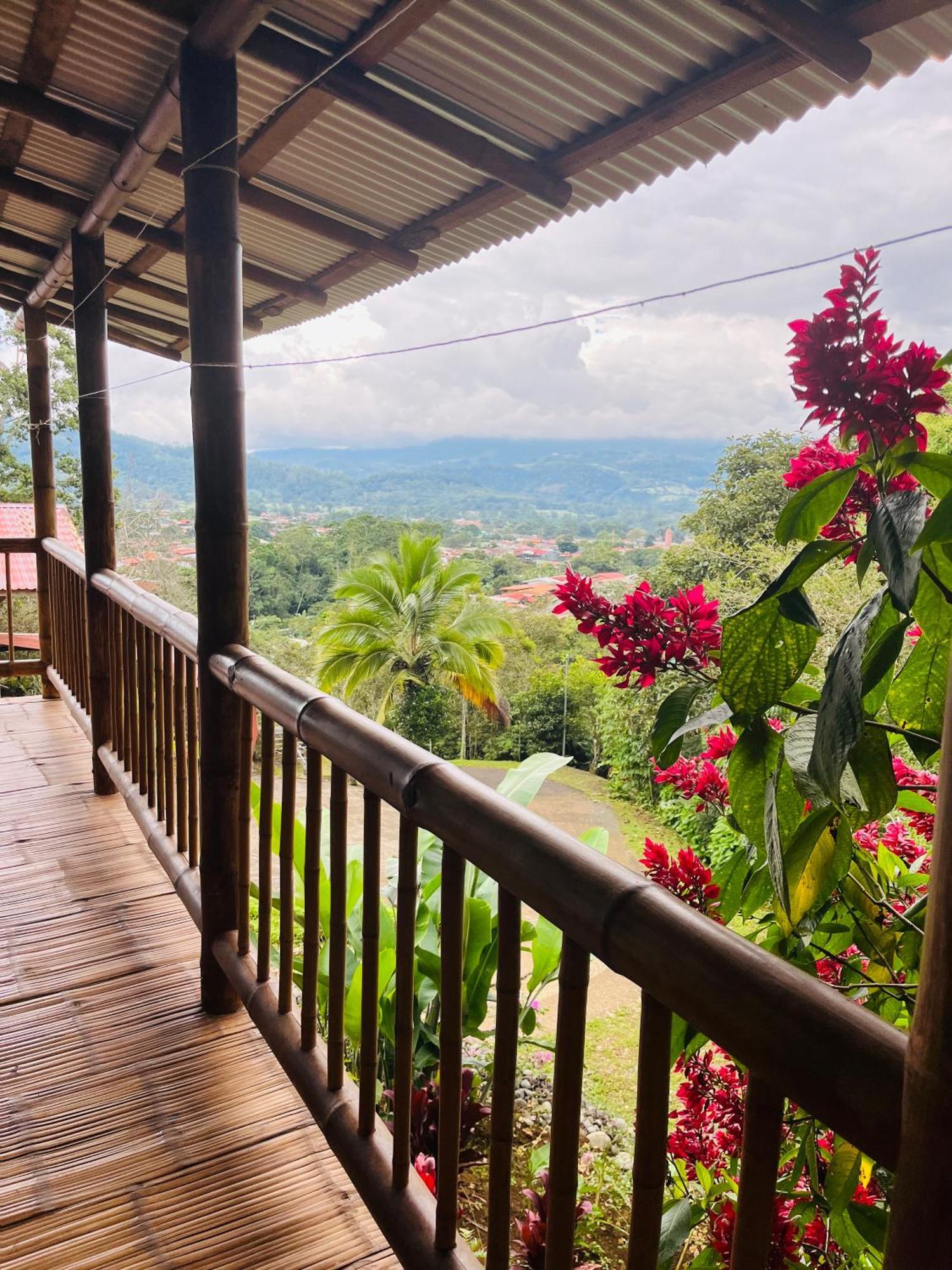 Villa Casa De Bambu Turrialba Exterior foto